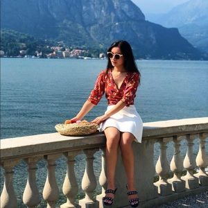 Caramel floral top w front tie